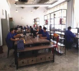 Chongqing Yingmaofu Import & Export Co., Ltd. ligne de production du fabricant