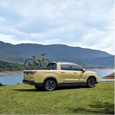 RD6 Pick UP Pure Electric Car avec le pack de remorquage et le chargeur de batterie Vitesse maximale 185 sièges 5