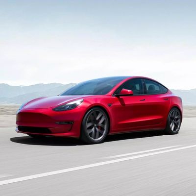 Système de freinage avancé Tesla Model 3 et capacité de batterie de 70 KWh pour véhicule électrique