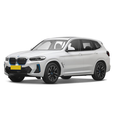 Une batterie de 80 kWh, une voiture électrique 2022 iX3 SUV avec un seul moteur et une autonomie de 500 km.
